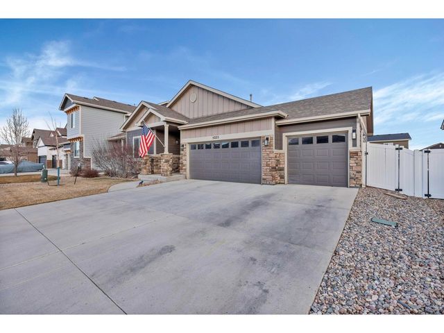 5225 Carmon Dr, Windsor, CO 80550