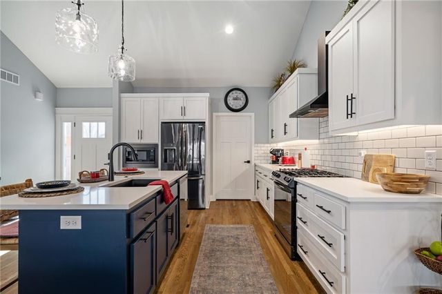 2110 Chateau Place, Raymore, MO 64083