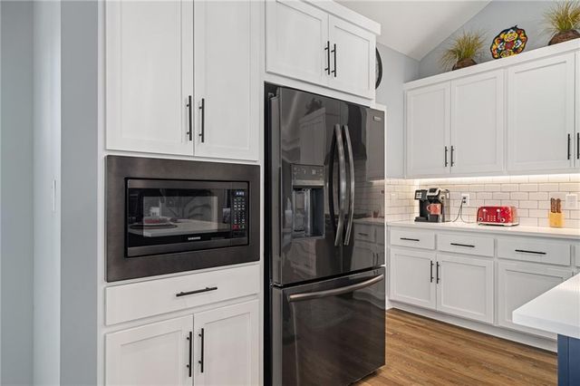 2110 Chateau Place, Raymore, MO 64083