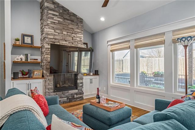 2110 Chateau Place, Raymore, MO 64083