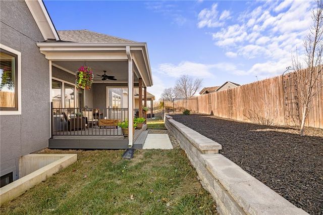 2110 Chateau Place, Raymore, MO 64083