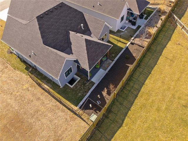 2110 Chateau Place, Raymore, MO 64083