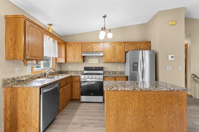 17416 Isleton Avenue, Lakeville, MN 55044