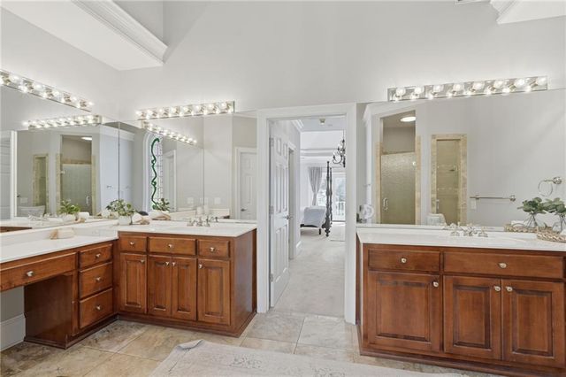 9155 Bay Pointe Drive, Gainesville, GA 30506