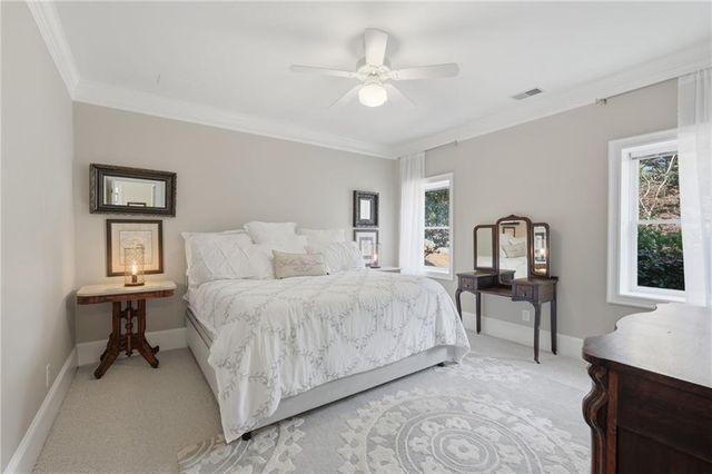 9155 Bay Pointe Drive, Gainesville, GA 30506