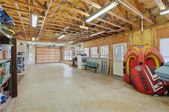 9155 Bay Pointe Drive, Gainesville, GA 30506