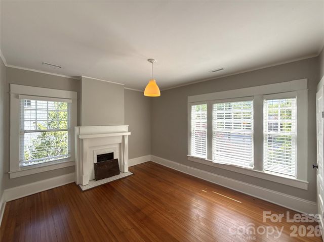 421 Hawthorne Lane, Charlotte, NC 28204