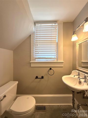 421 Hawthorne Lane, Charlotte, NC 28204