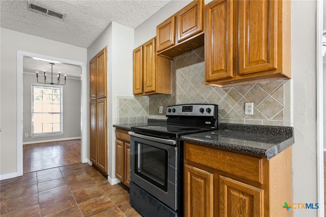 1813 Bundrant Drive, Killeen, TX 76543
