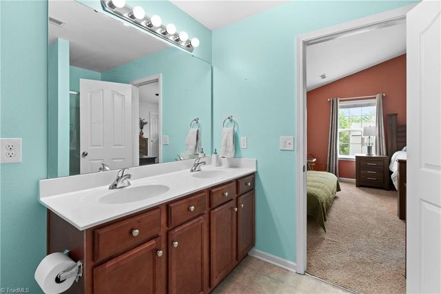 1671 Carthage Lane, High Point, NC 27260