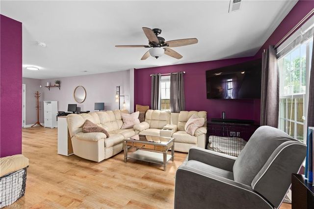 1671 Carthage Lane, High Point, NC 27260