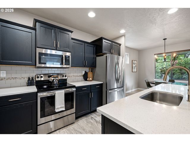 3034 GUADALUPE Way, Eugene, OR 97408