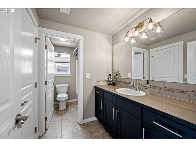 3034 GUADALUPE Way, Eugene, OR 97408