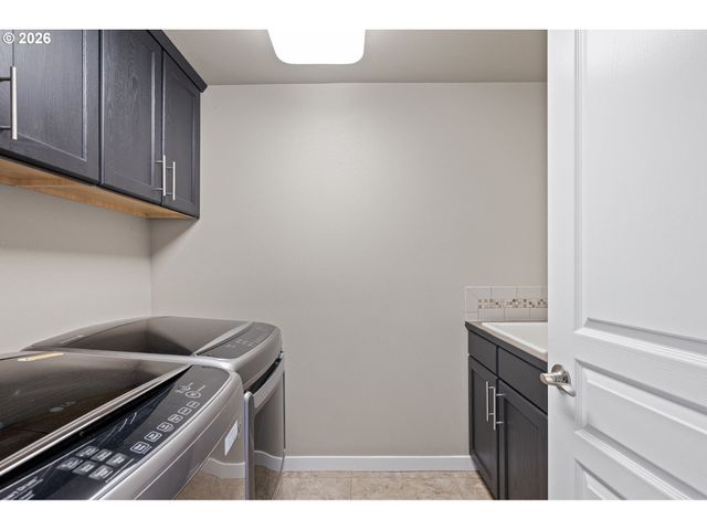 3034 GUADALUPE Way, Eugene, OR 97408