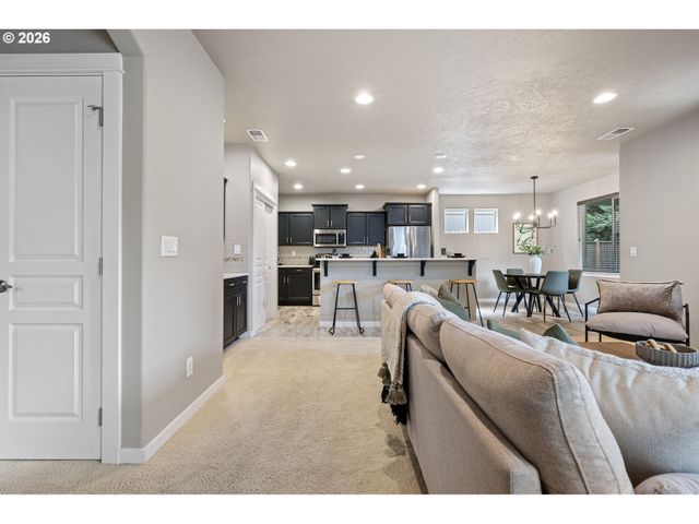 3034 GUADALUPE Way, Eugene, OR 97408