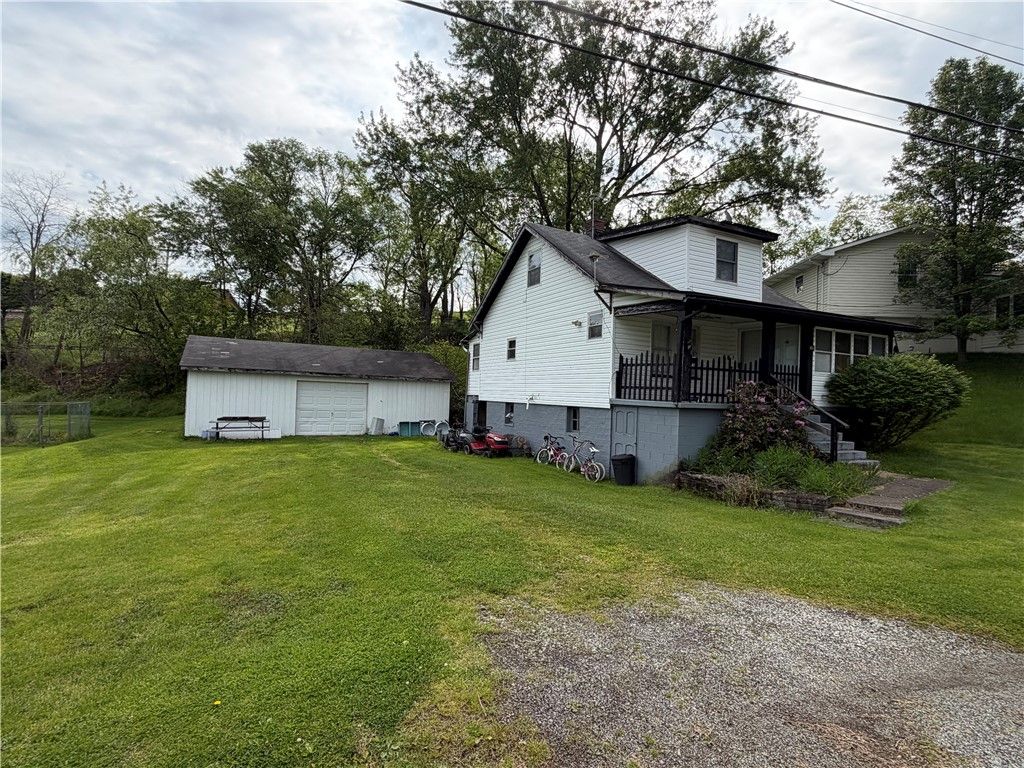 420 Old Plank, South Franklin, PA 15301