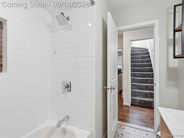 2056 Cambridge Road, Berkley, MI 48072