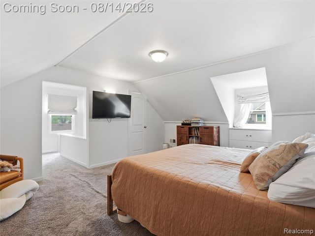 2056 Cambridge Road, Berkley, MI 48072