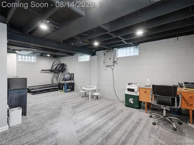 2056 Cambridge Road, Berkley, MI 48072