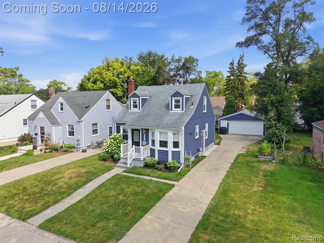 2056 Cambridge Road, Berkley, MI 48072