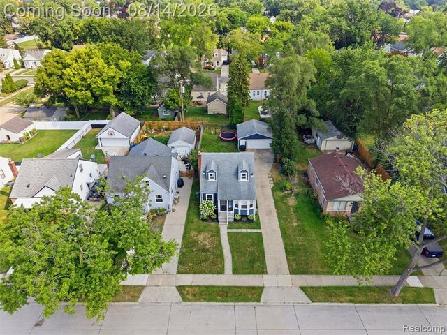 2056 Cambridge Road, Berkley, MI 48072