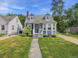 2056 Cambridge Road, Berkley, MI 48072