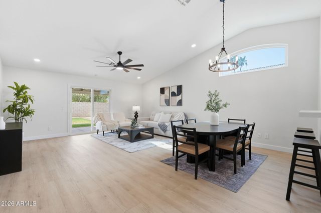 1146 W 20TH Avenue, Apache Junction, AZ 85120