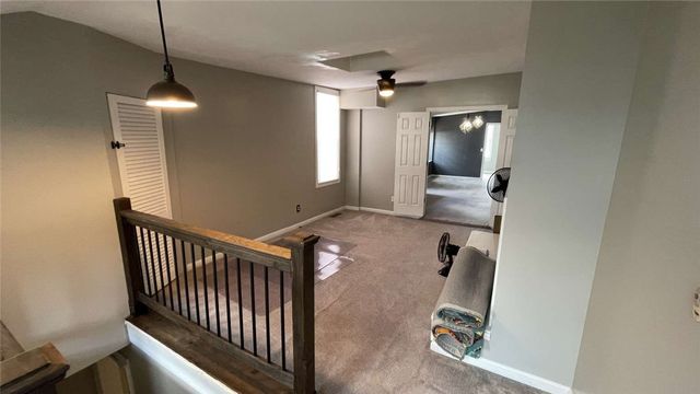 615 Tripoli St, E Pittsburgh, PA 15212