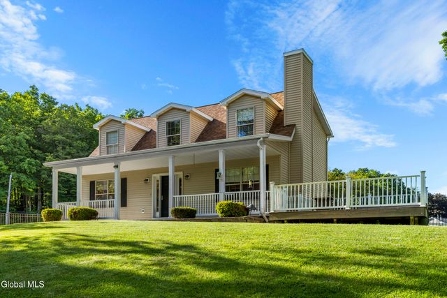 206 N Lake Avenue, Brunswick, NY 12180