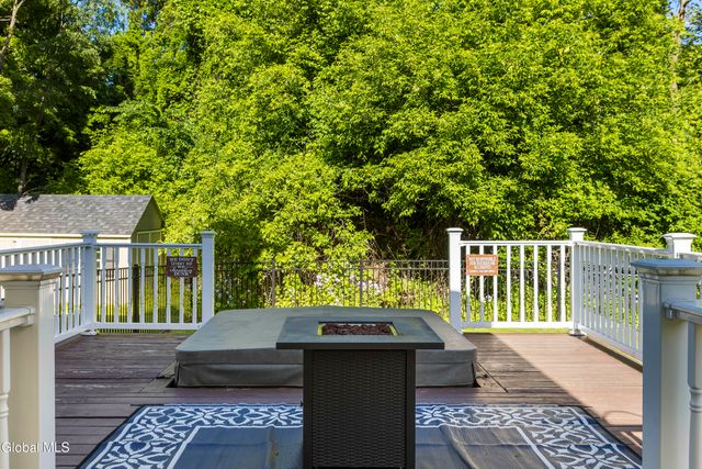 206 N Lake Avenue, Brunswick, NY 12180