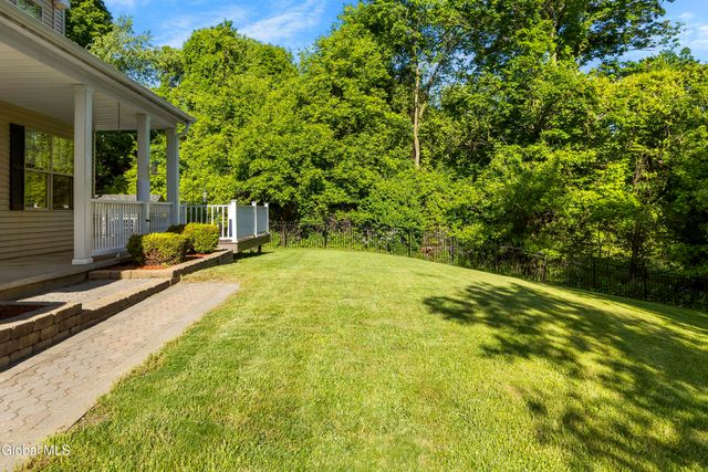206 N Lake Avenue, Brunswick, NY 12180