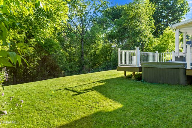 206 N Lake Avenue, Brunswick, NY 12180