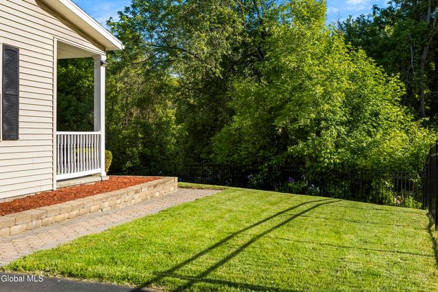 206 N Lake Avenue, Brunswick, NY 12180