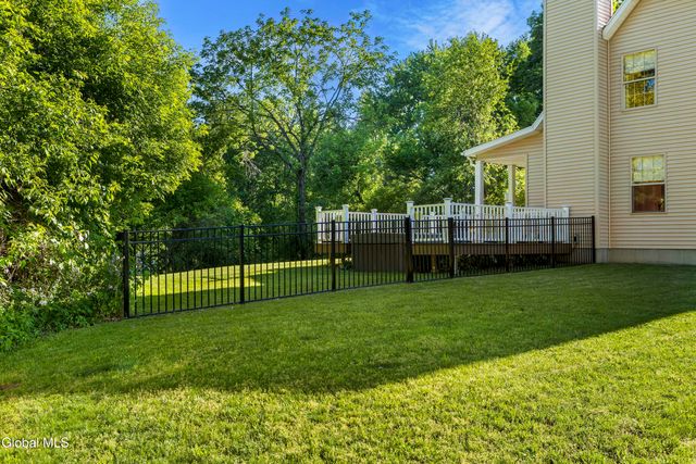 206 N Lake Avenue, Brunswick, NY 12180