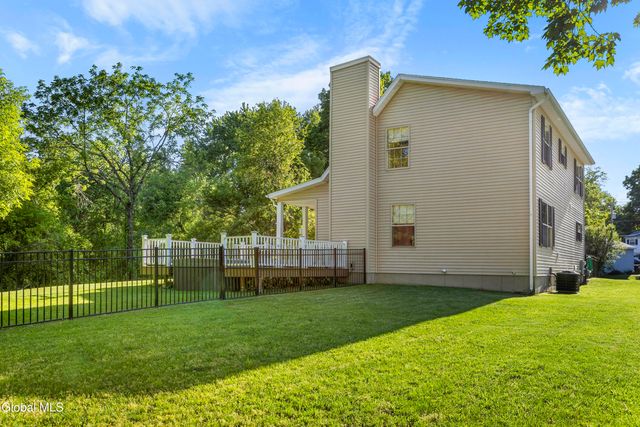 206 N Lake Avenue, Brunswick, NY 12180