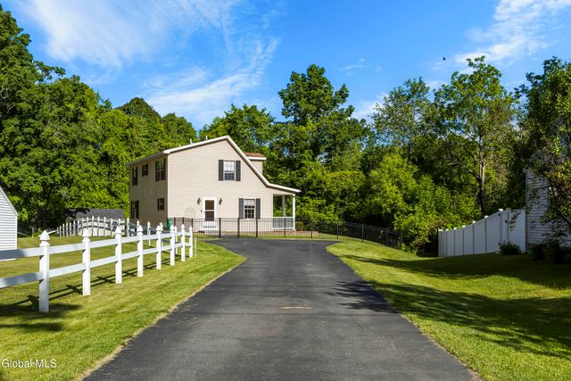 206 N Lake Avenue, Brunswick, NY 12180