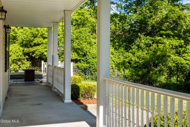 206 N Lake Avenue, Brunswick, NY 12180