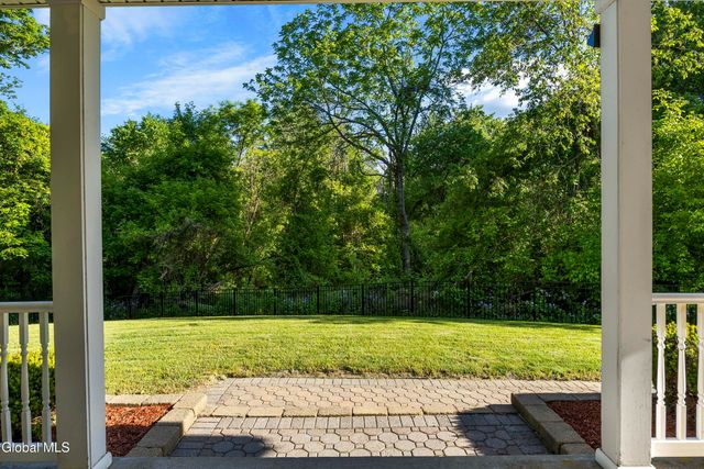 206 N Lake Avenue, Brunswick, NY 12180