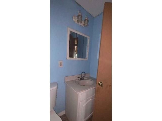 3035 Donnelly Avenue, Kansas City, MO 64129