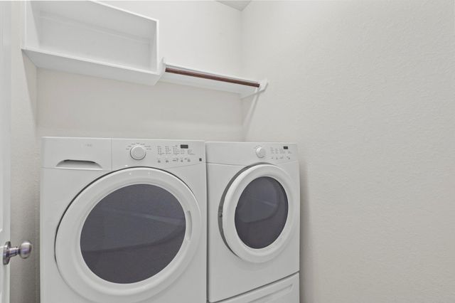 506 Waterside Ridge Lane, La Marque, TX 77568