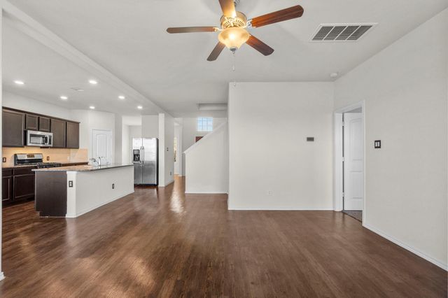 506 Waterside Ridge Lane, La Marque, TX 77568