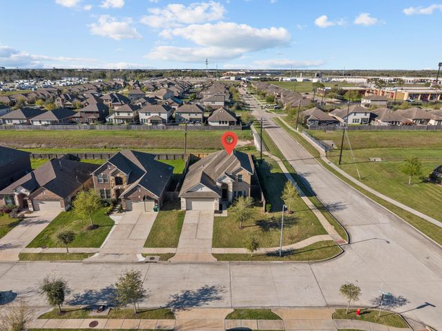 506 Waterside Ridge Lane, La Marque, TX 77568