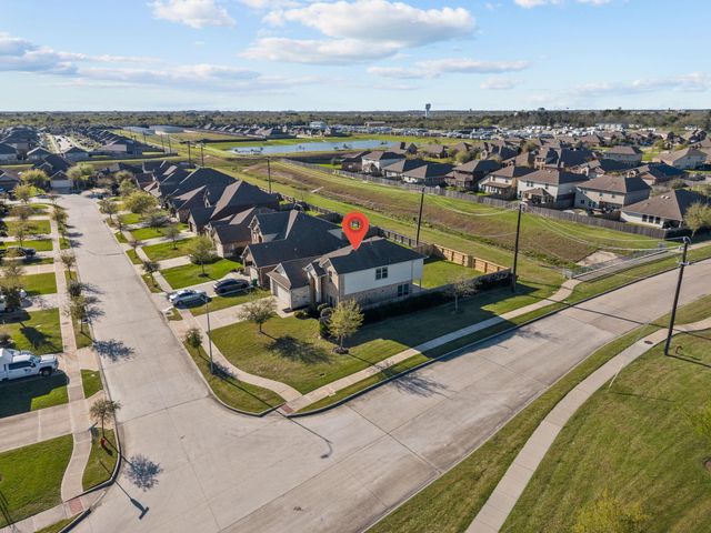 506 Waterside Ridge Lane, La Marque, TX 77568