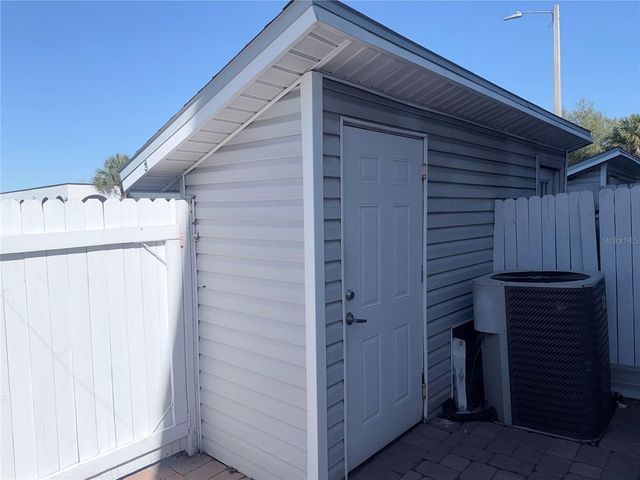 7321 JACKSON SPRINGS ROAD, Tampa, FL 33634