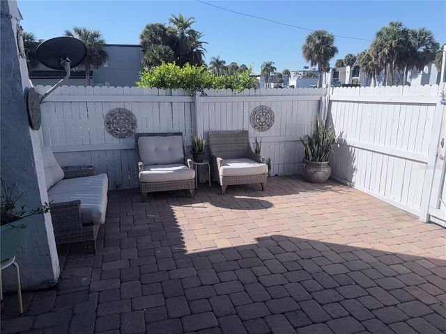 7321 JACKSON SPRINGS ROAD, Tampa, FL 33634