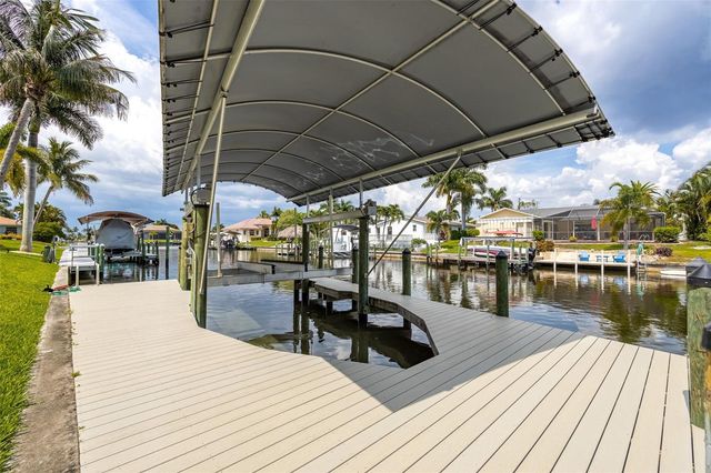 3619 SE 16TH PLACE, Cape Coral, FL 33904