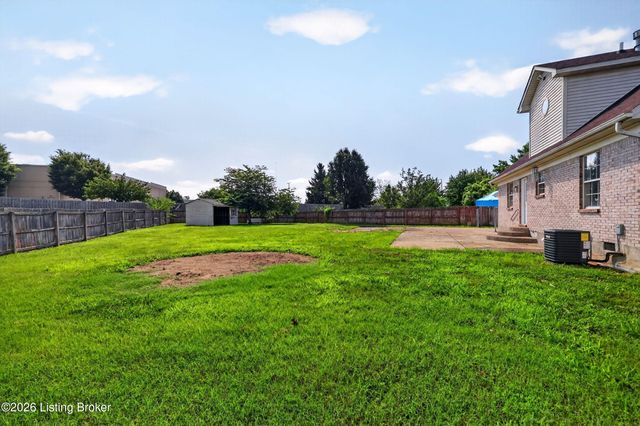 4609 Slate Run Ct, Louisville, KY 40229