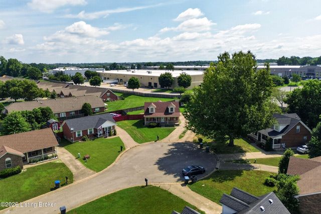 4609 Slate Run Ct, Louisville, KY 40229