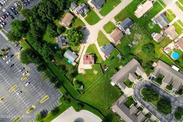 4609 Slate Run Ct, Louisville, KY 40229