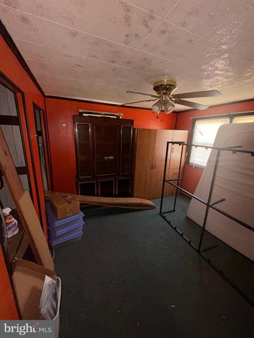 136 KINGSTON RD, Baltimore, MD 21220